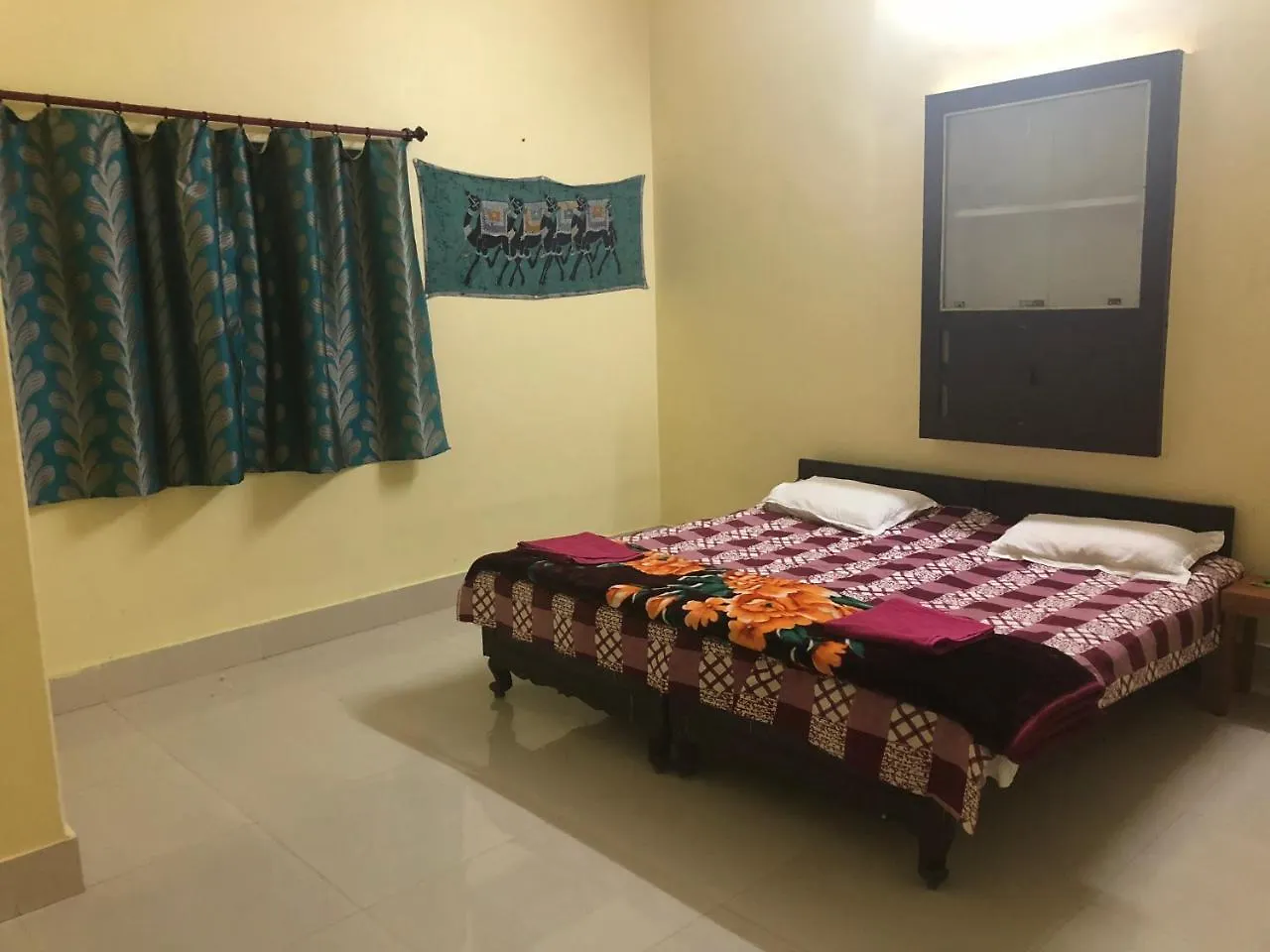 Hotel Gangotri Paying Guest House