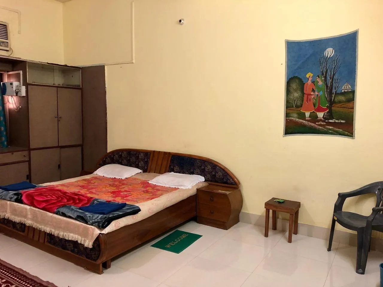 Hotel Gangotri Paying Guest House